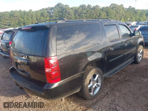 2008 Chevrolet Suburban 3LT with VIN 1GNFC16J08J199636, listed as a IAAI auction lot 42647109 with 201,233 mi miles and . Bid and sale history available at DreamBid. Image 4.