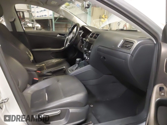 2012 Volkswagen Jetta SE с VIN 3VWDX7AJ9CM018864, выставлен на аукционе IAAI как лот 42044947 с пробегом 142 549 миль миль и . История ставок и продаж доступна на DreamBid. Изображение 5.