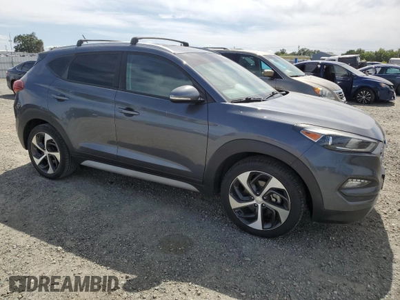 2017 Hyundai Tucson Value z VIN KM8J33A28HU390391, wystawiony jako Copart lot #56764455 z przebiegiem 110 616 mil mil oraz Czysty tytuł • Clean title. Historia ofert i sprzedaży dostępna na DreamBid. Obrazek 4.