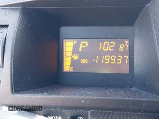 2012 Scion iQ z VIN JTNJJXB0XCJ013923, wystawiony jako IAAI lot #42109295 z przebiegiem 119 937 mil mil oraz . Historia ofert i sprzedaży dostępna na DreamBid. Obrazek 15.