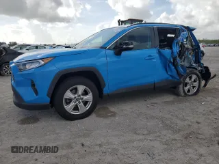 2021 Toyota RAV4 XLE with VIN 2T3W1RFV8MW118944, listed as a Copart auction lot 60824465 with 98,090 mi miles and Salvage title. Bid and sale history available at DreamBid. Image 1.