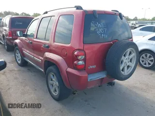 2005 Jeep Liberty Limited with VIN 1J4GK58K15W686107, listed as a IAAI auction lot 42015682 with 153,494 mi miles. Bid and sale history available at carsss.com. Image 3.