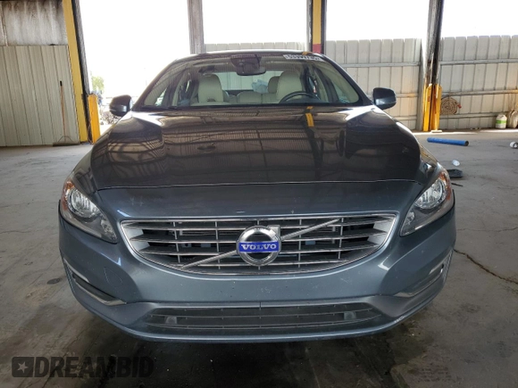 2018 Volvo S60 Inscription z VIN LYV402TK5JB167307, wystawiony jako Copart lot #53399735 z przebiegiem 60 749 mil mil oraz Szkoda całkowita • Salvage title. Historia ofert i sprzedaży dostępna na DreamBid. Obrazek 5.
