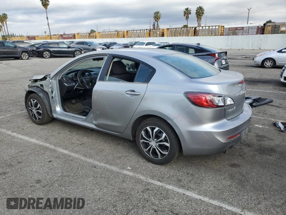 2013 Mazda 3 i SV with VIN JM1BL1TG4D1844346, listed as a Copart auction lot 43629345 with 89,245 mi miles and Salvage Title. Bid and sale history available at DreamBid. Image 2.