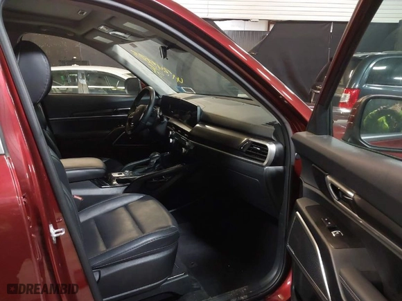 2024 Kia Telluride S with VIN 5XYP6DGC0RG415394, listed as a IAAI auction lot 41345025 with 16,970 mi miles. Bid and sale history available at carsss.com. Image 5.