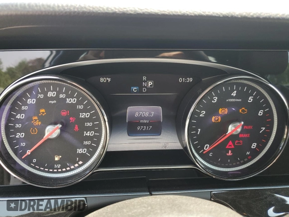 2017 Mercedes-Benz E 300 Luxury with VIN WDDZF4KB2HA061308, listed as a Copart auction lot 60214295 with 97,317 mi miles and Salvage title. Bid and sale history available at DreamBid. Image 9.