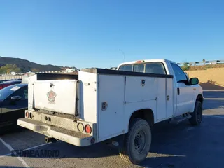 2003 Ford F-350 XL with VIN 1FTSF31L43EB31943, listed as a IAAI auction lot 41335334 with Not Provided miles and . Bid and sale history available at DreamBid. Image 4.