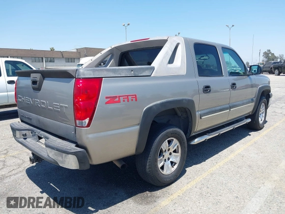 2003 Chevrolet Avalanche z VIN 3GNEC13T03G283368, wystawiony jako IAAI lot #42642951 z przebiegiem 177 383 mil mil oraz . Historia ofert i sprzedaży dostępna na DreamBid. Obrazek 4.
