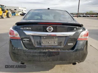2015 Nissan Altima S with VIN 1N4AL3AP3FN915192, listed as a Copart auction lot 50333745 with 297,372 mi miles and Salvage Title. Bid and sale history available at carsss.com. Image 6.