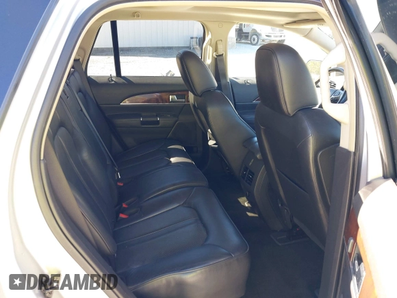 2012 Lincoln MKX with VIN 2LMDJ6JK0CBL04790, listed as a IAAI auction lot 41820626 with 63,977 mi miles. Bid and sale history available at carsss.com. Image 8.