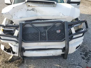 2020 Toyota Tundra 2WD SR5 with VIN 5TFEY5F13LX264143, listed as a Copart auction lot 44060595 with 67,796 mi miles and Salvage Title. Bid and sale history available at carsss.com. Image 12.
