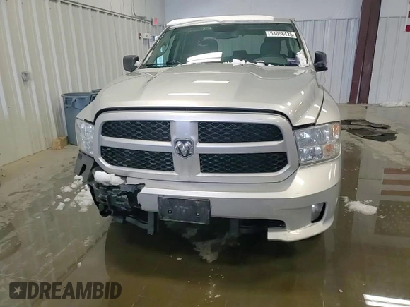 2018 Ram 1500 Express z VIN 1C6RR7FGXJS215702, wystawiony jako Copart lot #51058425 z przebiegiem 183 199 mil mil oraz Szkoda całkowita • Salvage title. Historia ofert i sprzedaży dostępna na DreamBid. Obrazek 10.