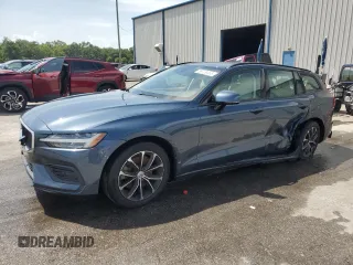 2019 Volvo V60 Momentum z VIN YV1102EK8K1337288, wystawiony jako Copart lot #59759465 z przebiegiem 31 050 mil mil oraz Szkoda całkowita • Salvage title. Historia ofert i sprzedaży dostępna na DreamBid. Obrazek 1.