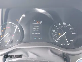 2024 Toyota Sienna XLE z VIN 5TDJRKEC0RS180714, wystawiony jako IAAI lot #42291589 z przebiegiem 4452 mil mil oraz . Historia ofert i sprzedaży dostępna na DreamBid. Obrazek 7.