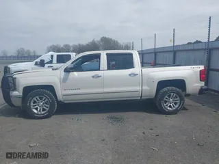 2014 Chevrolet Silverado 1500 LTZ with VIN 3GCUKSEC8EG287942, listed as a IAAI auction lot 41824171 with 205,607 mi miles. Bid and sale history available at carsss.com. Image 14.