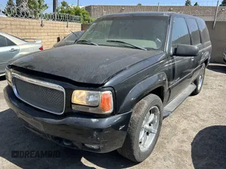 1999 Cadillac Escalade с VIN 1GYEK13R7XR408723, выставлен на аукционе IAAI как лот 42440305 с пробегом 173 754 миль миль и . История ставок и продаж доступна на DreamBid. Изображение 2.