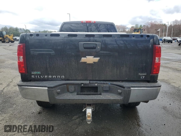 2010 Chevrolet Silverado 1500 LT with VIN 1GCSKSE38AZ186997, listed as a Copart auction lot 52300975 with 107,464 mi miles and Salvage Title. Bid and sale history available at DreamBid. Image 6.