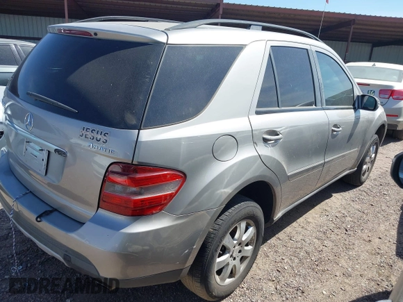 2007 Mercedes-Benz M 350 with VIN 4JGBB86E67A198474, listed as a IAAI auction lot 42323276 with 182,928 mi miles and . Bid and sale history available at DreamBid. Image 4.