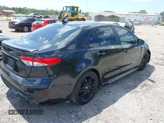2021 Toyota Corolla SE with VIN 5YFS4MCE5MP076756, listed as a IAAI auction lot 41915379 with 109,975 mi miles. Bid and sale history available at carsss.com. Image 4.