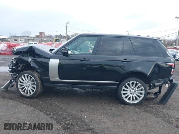 2021 Land Rover Range Rover Westminster z VIN SALGS2RU3MA422587, wystawiony jako IAAI lot #42017597 z przebiegiem 69 782 mil mil oraz . Historia ofert i sprzedaży dostępna na DreamBid. Obrazek 14.