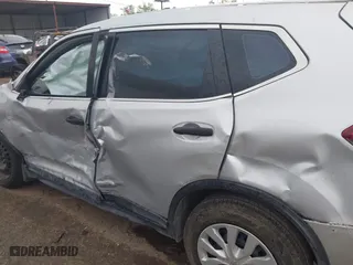 2017 Nissan Rogue SL with VIN 5N1AT2MT0HC884071, listed as a IAAI auction lot 41879410 with 1 mi miles. Bid and sale history available at carsss.com. Image 6.