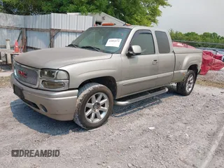 2003 GMC Sierra Denali z VIN 2GTFK69U531270072, wystawiony jako IAAI lot #42004573 z przebiegiem 240 244 mil mil oraz . Historia ofert i sprzedaży dostępna na DreamBid. Obrazek 18.