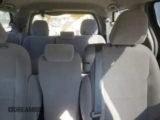 2019 Toyota Sienna LE Auto Access Seat with VIN 5TDKZ3DC3KS993465, listed as a Copart auction lot 54182655 with 702 mi miles and Clean title. Bid and sale history available at DreamBid. Image 10.