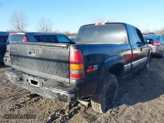 2000 Chevrolet Silverado 1500 LS with VIN 2GCEK19T1Y1112633, listed as a IAAI auction lot 41769926 with 87,690 mi miles. Bid and sale history available at carsss.com. Image 4.