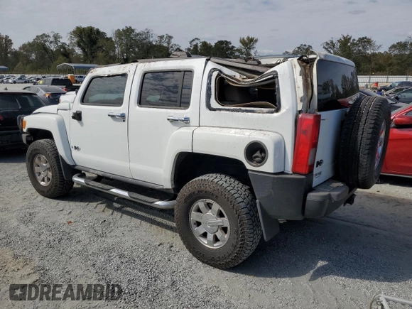2006 Hummer H3 with VIN 5GTDN136668116685, listed as a Copart auction lot 74241474 with 144,273 mi miles and Salvage Title. Bid and sale history available at carsss.com. Image 2.