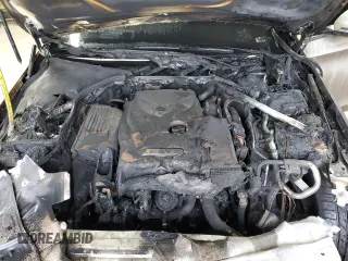 2018 Mercedes-Benz C 300 z VIN 55SWF4JB8JU237417, wystawiony jako Copart lot #57547745 z przebiegiem Nie podano mil oraz Szkoda całkowita • Salvage title. Historia ofert i sprzedaży dostępna na DreamBid. Obrazek 11.