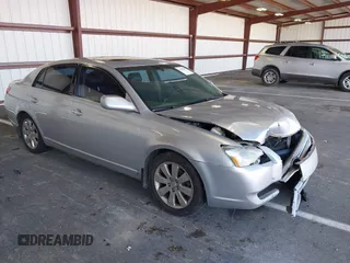 2007 Toyota Avalon XL with VIN 4T1BK36B57U226501, listed as a IAAI auction lot 41962066 with 364,924 mi miles. Bid and sale history available at carsss.com. Image 1.