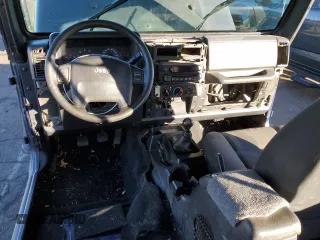 2006 Jeep Wrangler Unlimited LWB with VIN 1J4FA44S26P710151, listed as a Copart auction lot 87881705 with 0 mi miles and Salvage Title. Bid and sale history available at carsss.com. Image 8.