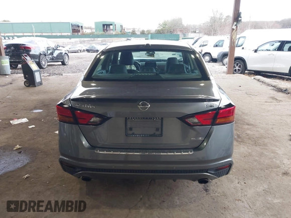 2022 Nissan Altima 2.0 SR with VIN 1N4AL4CV7NN383476, listed as a IAAI auction lot 41131516 with 31,920 mi miles. Bid and sale history available at carsss.com. Image 17.