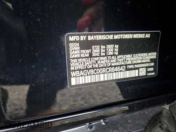 2024 BMW 8 Series M850i with VIN WBAGV8C00RCR84642, listed as a Copart auction lot 81367034 with 2,058 mi miles and Salvage Title. Bid and sale history available at carsss.com. Image 12.