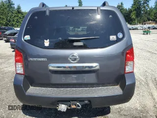 2011 Nissan Pathfinder SV z VIN 5N1AR1NB3BC618372, wystawiony jako Copart lot #60319365 z przebiegiem 91 251 mil mil oraz Szkoda całkowita • Salvage title. Historia ofert i sprzedaży dostępna na DreamBid. Obrazek 6.