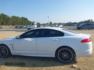 2015 Jaguar XF V6 Portfolio with VIN SAJWJ0FF4F8U72149, listed as a IAAI auction lot 40386903 with 49,055 mi miles. Bid and sale history available at carsss.com. Image 14.