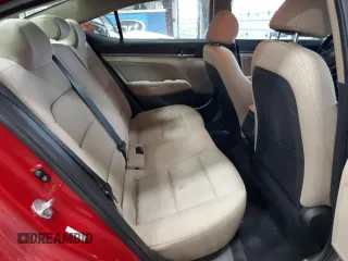 2017 Hyundai Elantra Value Edition z VIN KMHD84LF5HU242462, wystawiony jako Copart lot #55328265 z przebiegiem 83 224 mil mil oraz Szkody całkowita. Historia ofert i sprzedaży dostępna na DreamBid. Obrazek 10.