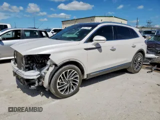 2019 Lincoln Nautilus Reserve z VIN 2LMPJ6LP1KBL22090, wystawiony jako Copart lot #55817105 z przebiegiem 67 299 mil mil oraz Szkoda całkowita • Salvage title. Historia ofert i sprzedaży dostępna na DreamBid. Obrazek 1.