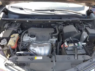 2018 Toyota RAV4 XLE z VIN 2T3WFREV2JW468231, wystawiony jako IAAI lot #42288978 z przebiegiem 109 779 mil mil oraz . Historia ofert i sprzedaży dostępna na DreamBid. Obrazek 10.