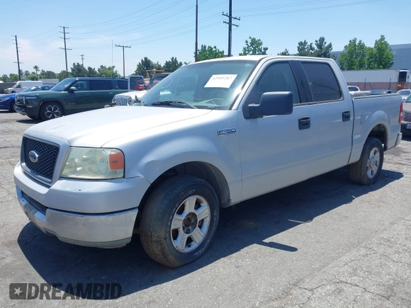 2004 Ford F-150 XLT z VIN 1FTPW12574KA94710, wystawiony jako IAAI lot #42505287 z przebiegiem 154 469 mil mil oraz . Historia ofert i sprzedaży dostępna na DreamBid. Obrazek 2.