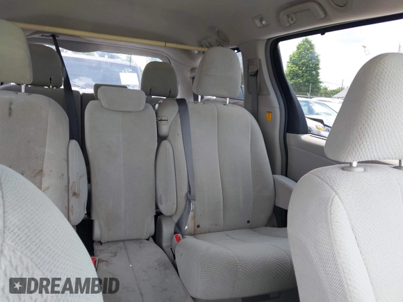 2011 Toyota Sienna LE AAS with VIN 5TDKK3DC1BS164723, listed as a IAAI auction lot 42145480 with 220,349 mi miles. Bid and sale history available at carsss.com. Image 8.