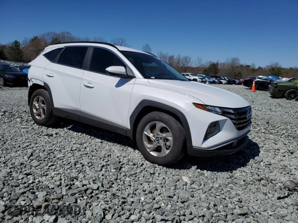 2024 Hyundai Tucson SEL with VIN KM8JB3DE1RU281474, listed as a Copart auction lot 49830865 with 7,931 mi miles and Salvage Title. Bid and sale history available at carsss.com. Image 4.