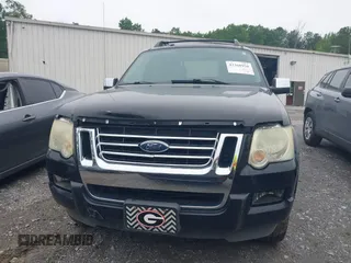 2009 Ford Explorer Sport Trac Limited z VIN 1FMEU33E29UA11862, wystawiony jako IAAI lot #42360950 z przebiegiem 204 530 mil mil oraz . Historia ofert i sprzedaży dostępna na DreamBid. Obrazek 12.