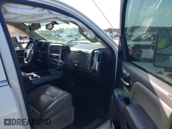 2019 Chevrolet Silverado 2500HD LTZ with VIN 1GC1KTEY7KF262239, listed as a IAAI auction lot 41705007 with 144,157 mi miles. Bid and sale history available at carsss.com. Image 5.
