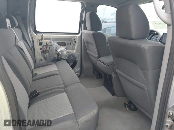 2008 Ford F-150 XL with VIN 1FTRW12W88FB86716, listed as a IAAI auction lot 42048047 with 197,224 mi miles. Bid and sale history available at carsss.com. Image 8.