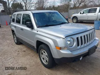 2013 Jeep Patriot Sport with VIN 1C4NJPBAXDD254864, listed as a IAAI auction lot 42019511 with 139,994 mi miles. Bid and sale history available at carsss.com. Image 1.