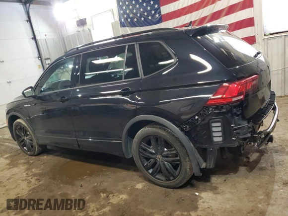 2022 Volkswagen Tiguan SE R-Line Black with VIN 3VV8B7AX8NM102055, listed as a Copart auction lot 47085015 with 20,007 mi miles and Salvage Title. Bid and sale history available at DreamBid. Image 2.