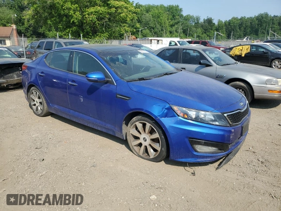 2013 Kia Optima SX z VIN 5XXGR4A68DG090873, wystawiony jako Copart lot #60827825 z przebiegiem Nie podano mil oraz Szkoda całkowita • Salvage title. Historia ofert i sprzedaży dostępna na DreamBid. Obrazek 4.