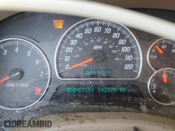 2004 GMC Envoy SLT с VIN 1GKDS13S942270065, выставлен на аукционе Copart как лот 52803515 с пробегом 242 026 миль миль и Списание • Salvage title. История ставок и продаж доступна на DreamBid. Изображение 9.