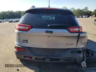 2017 Jeep Cherokee Trailhawk L Plus with VIN 1C4PJMBS7HD220533, listed as a Copart auction lot 81403364 with 94,101 mi miles and Salvage Title. Bid and sale history available at carsss.com. Image 6.